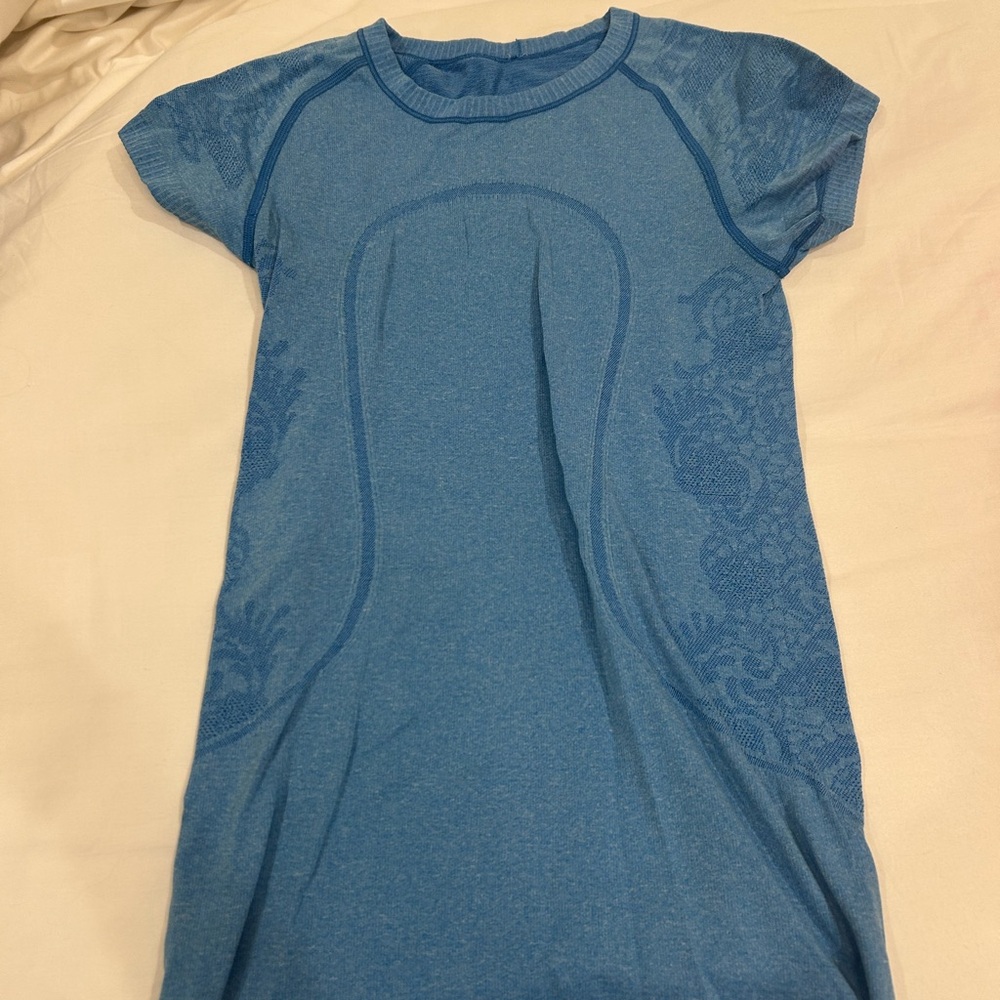 Lululemon Blue swiftly tech